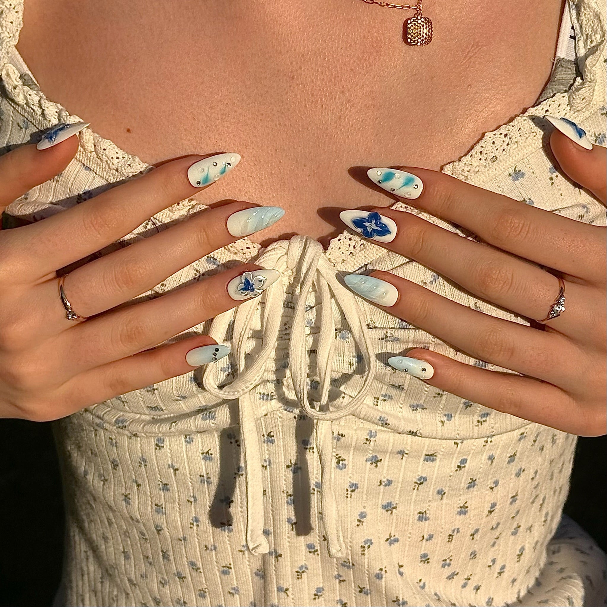 Beach Goddess | 3D Handmade Reusable Press - on Nails | CLAWSIE Nails