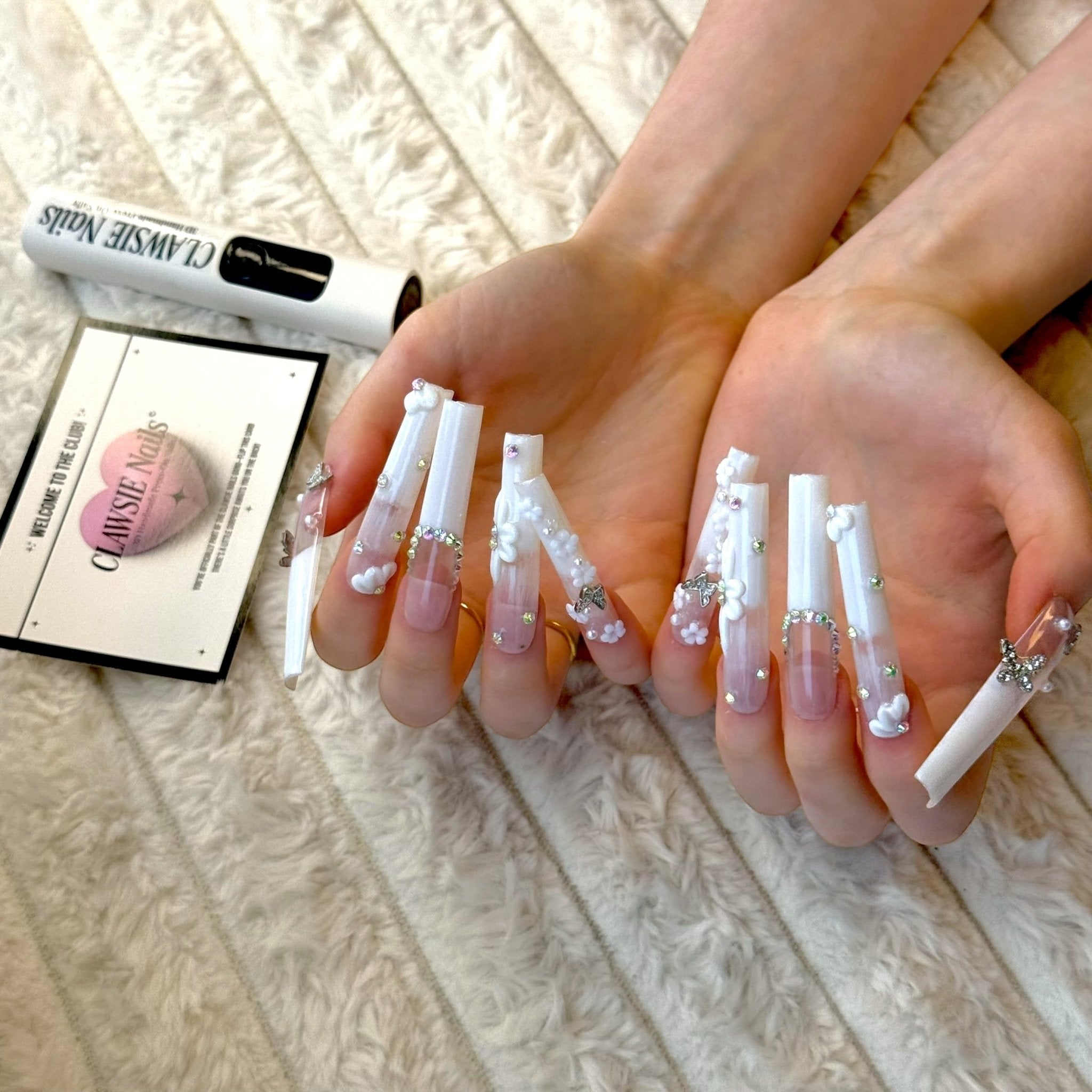 Blanche | Press - on Nails by CLAWSIE Nails