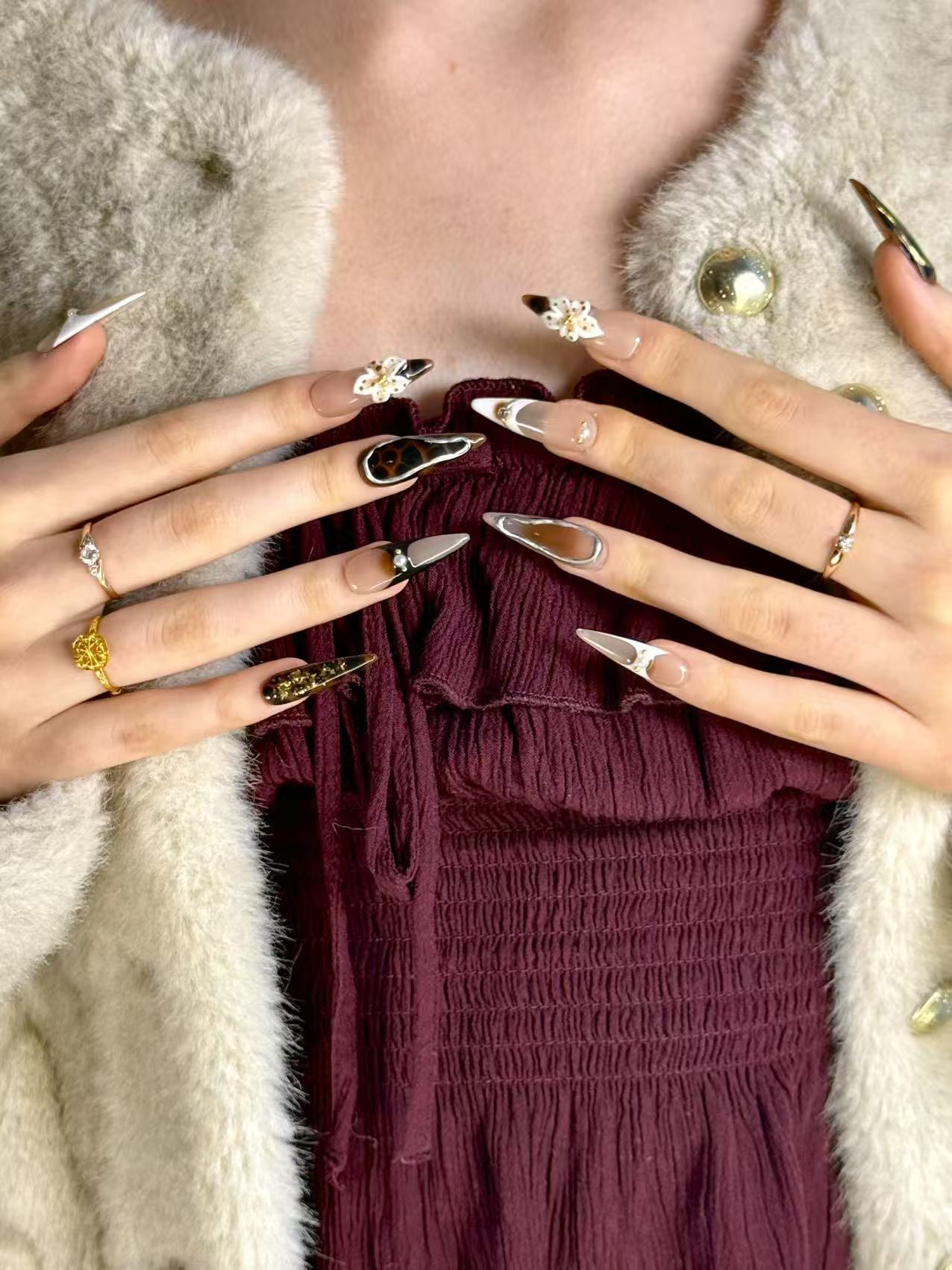 Carmaro | Press - on Nails by CLAWSIE Nails