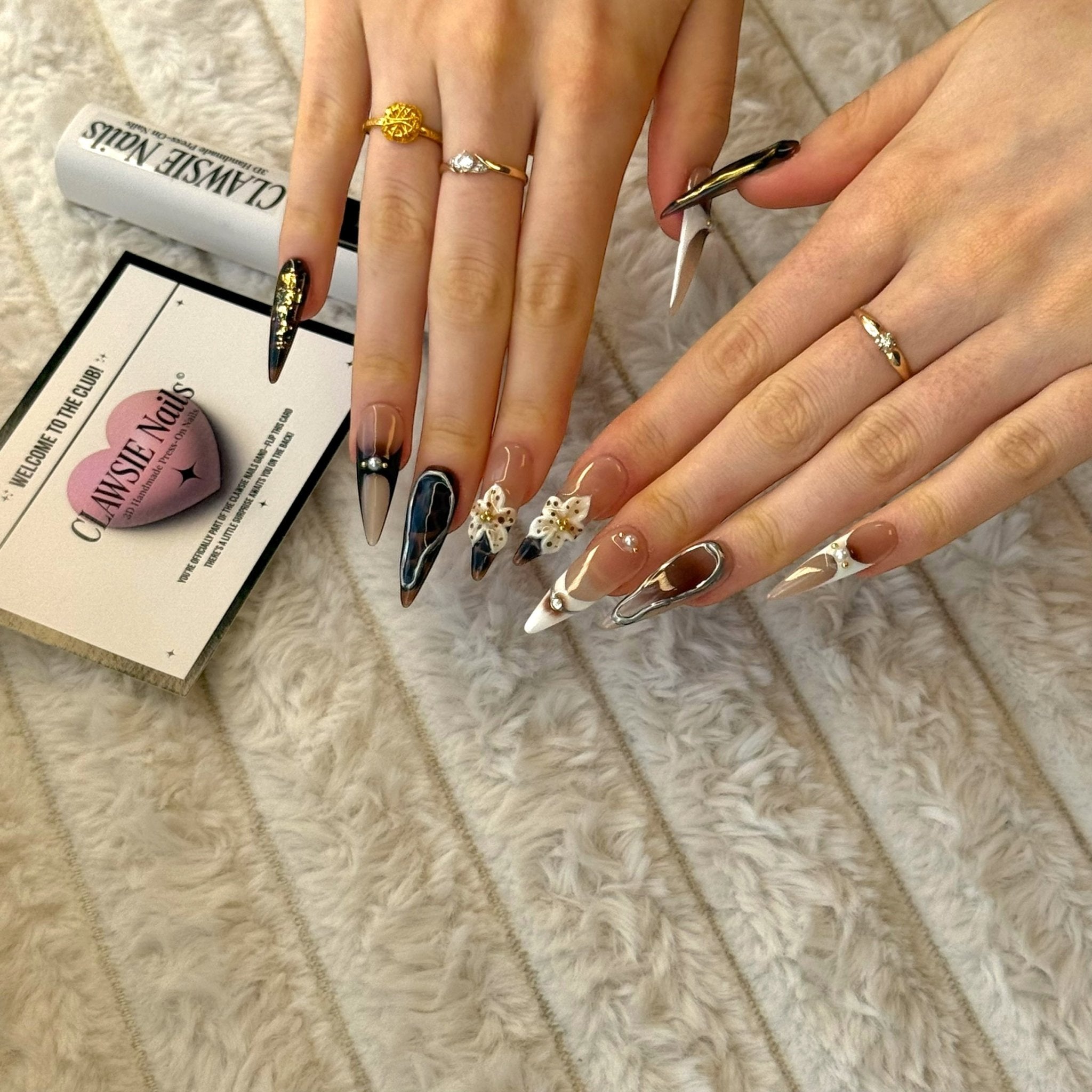 Carmaro | Press - on Nails by CLAWSIE Nails