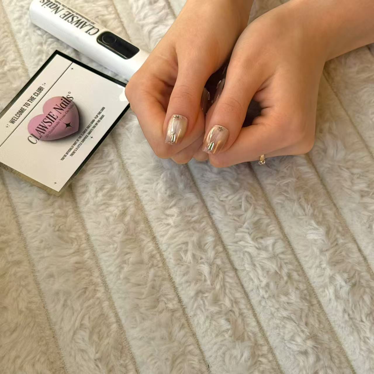 CHAMPIS | Press - on Nails by CLAWSIE Nails