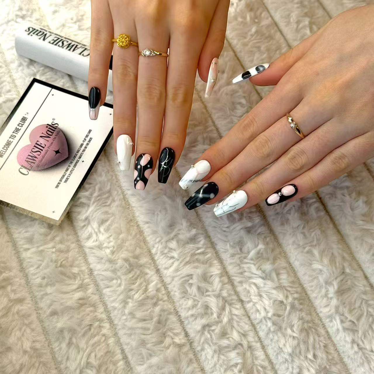 CREAMNOIR | Press - on Nails by CLAWSIE Nails
