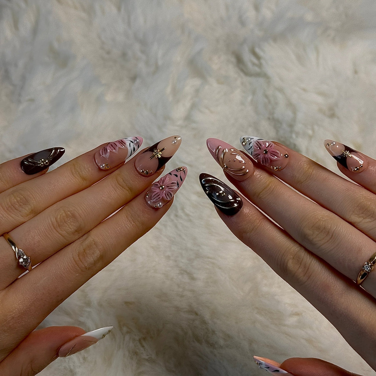 Gilded Brocade | 3D Handmade Reusable Press-on Nails | CLAWSIE Nails