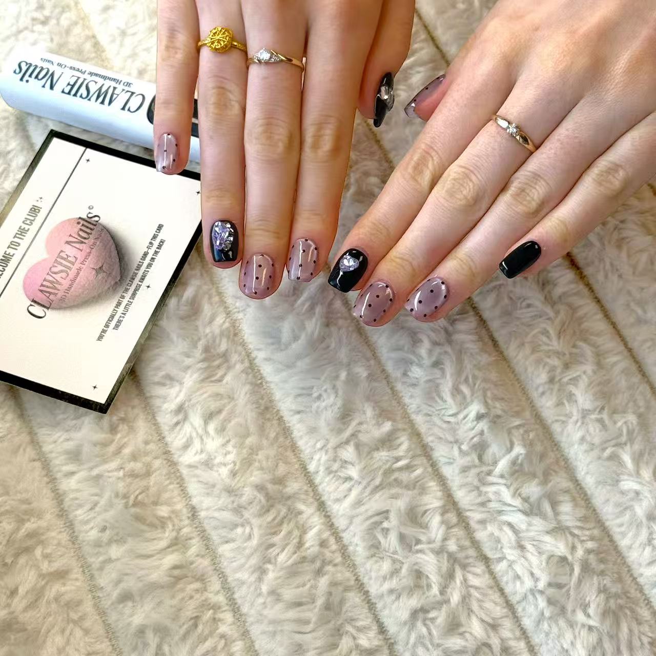 NOIRIQUE | Press - on Nails by CLAWSIE Nails