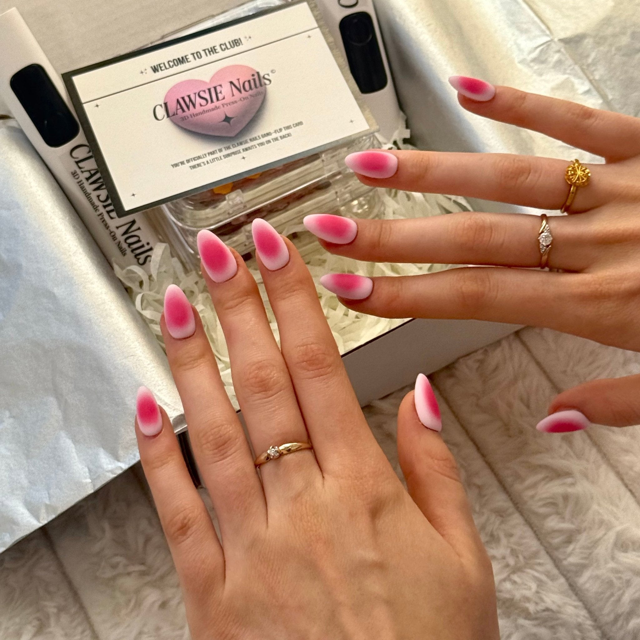 Velpink | Press - on Nails by CLAWSIE Nails