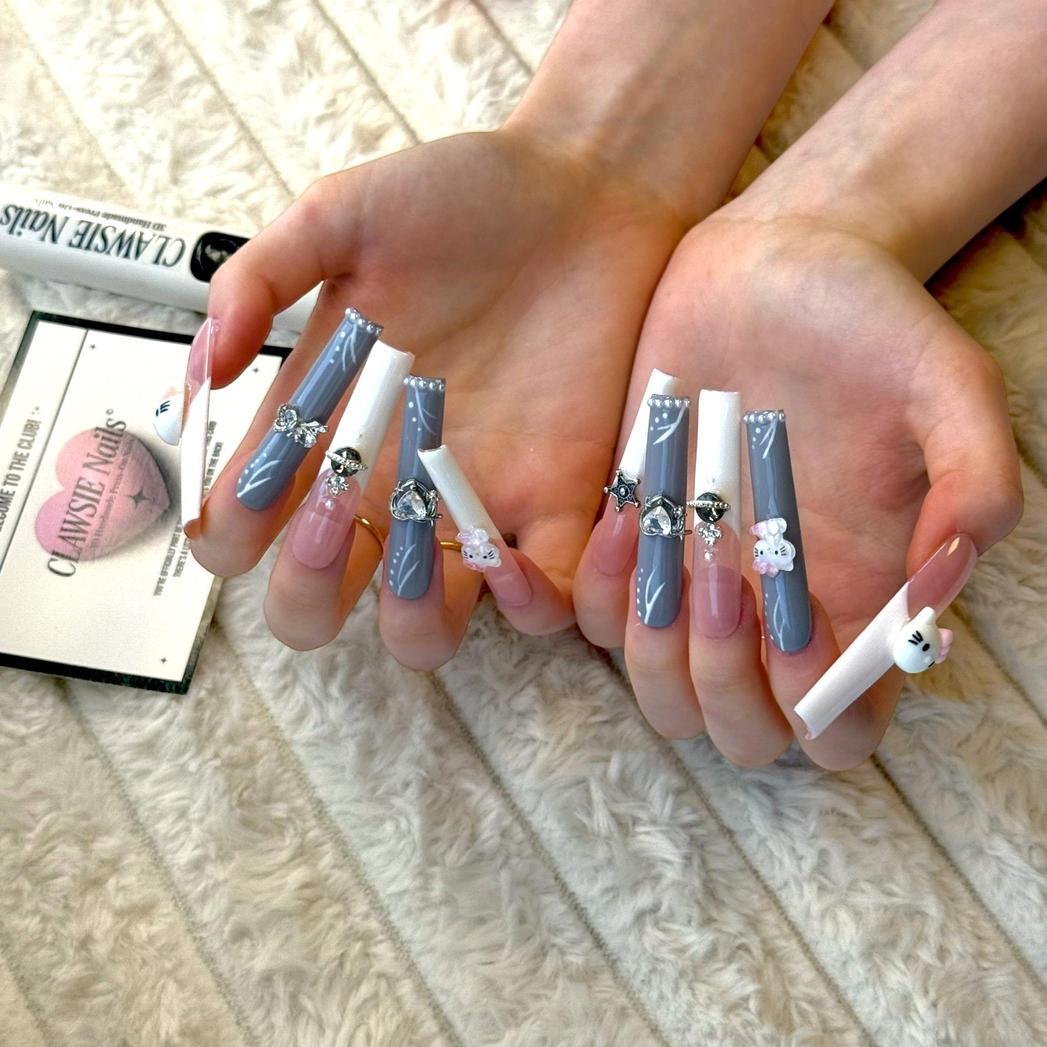 AshDoll | Press - on Nails by CLAWSIE Nails