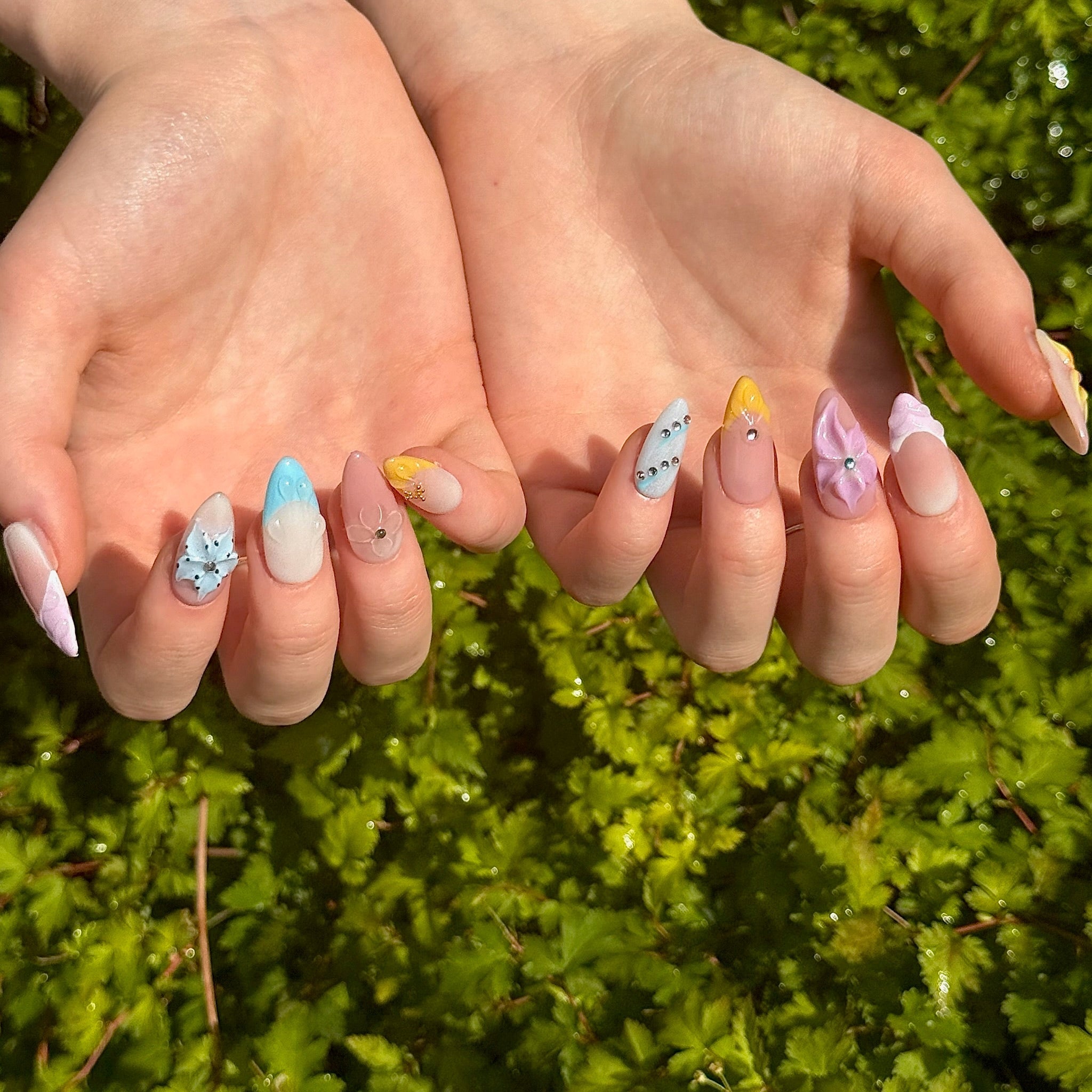 Beach Goddess | 3D Handmade Reusable Press - on Nails | CLAWSIE Nails