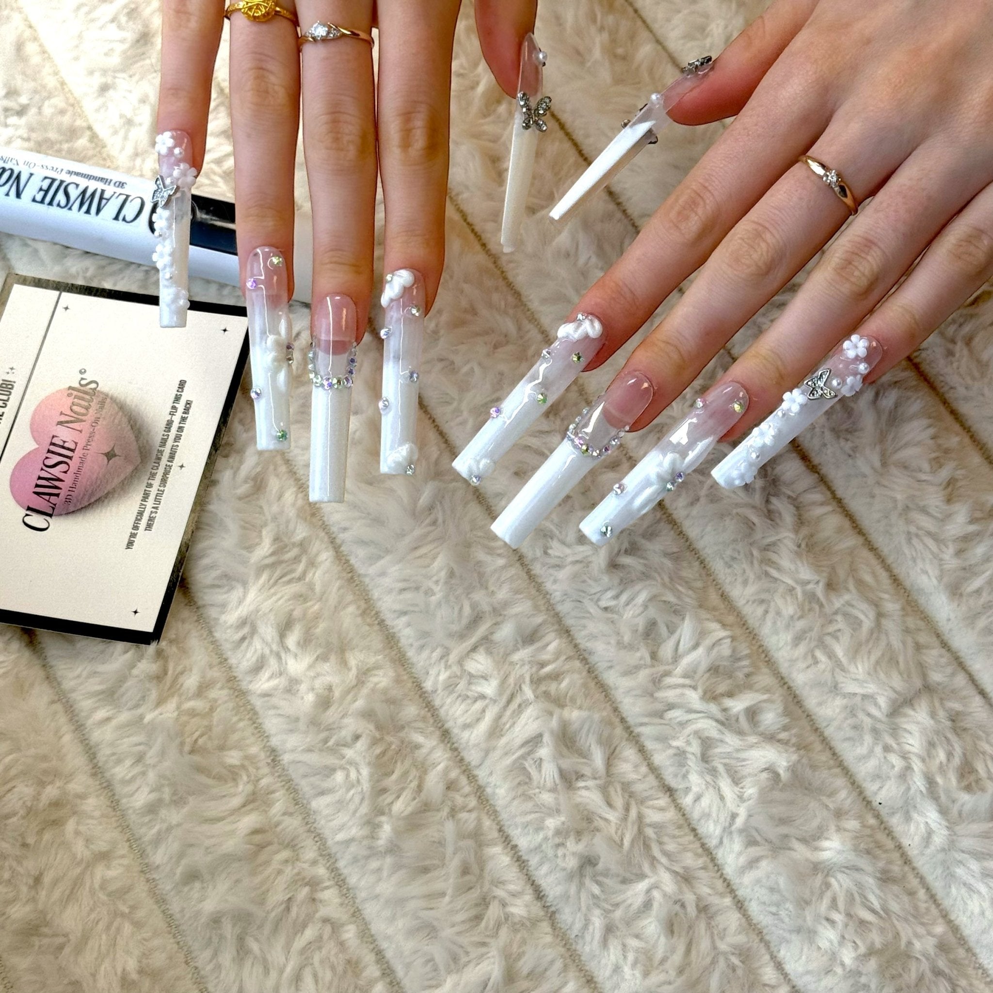 Blanche | Press - on Nails by CLAWSIE Nails