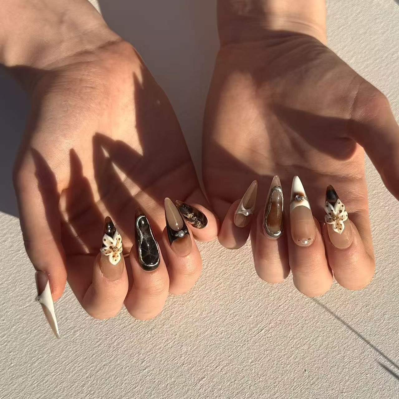 Carmaro | Press - on Nails by CLAWSIE Nails