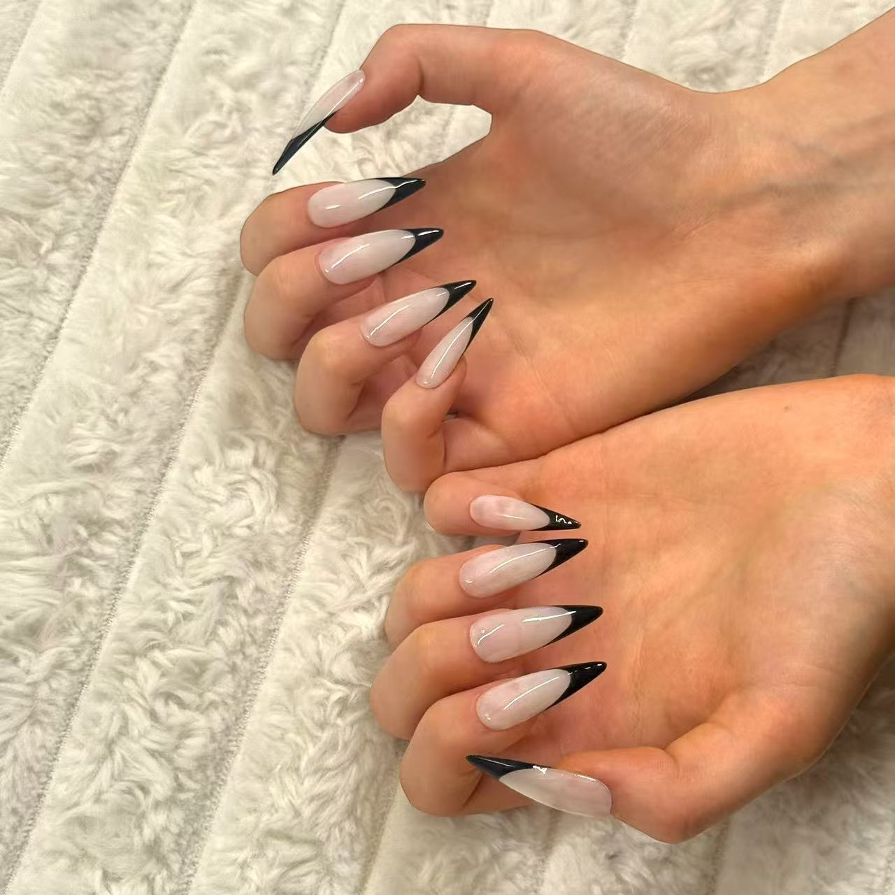 Chic | Press - on Nails by CLAWSIE Nails