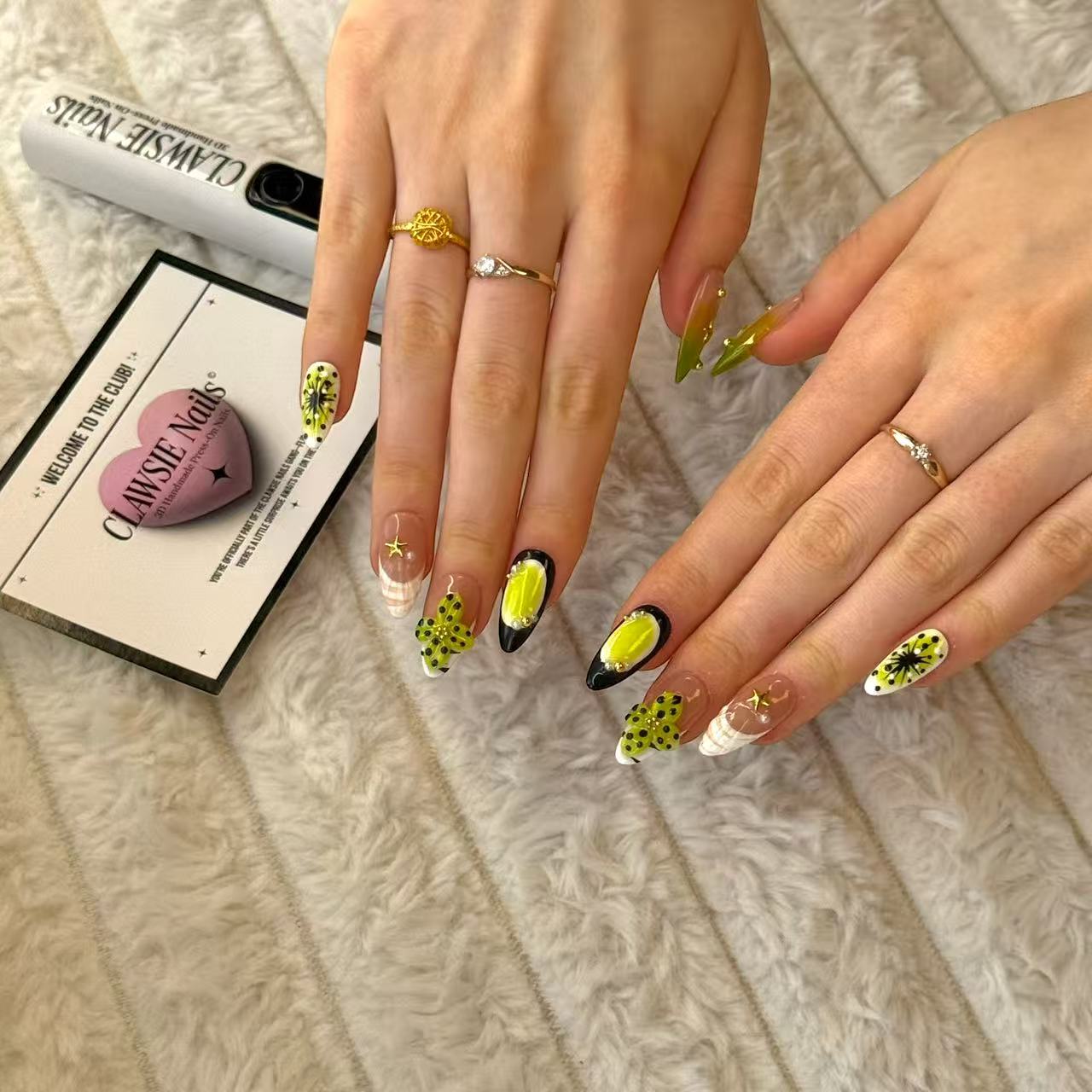 Emerisse | Press - on Nails by CLAWSIE Nails