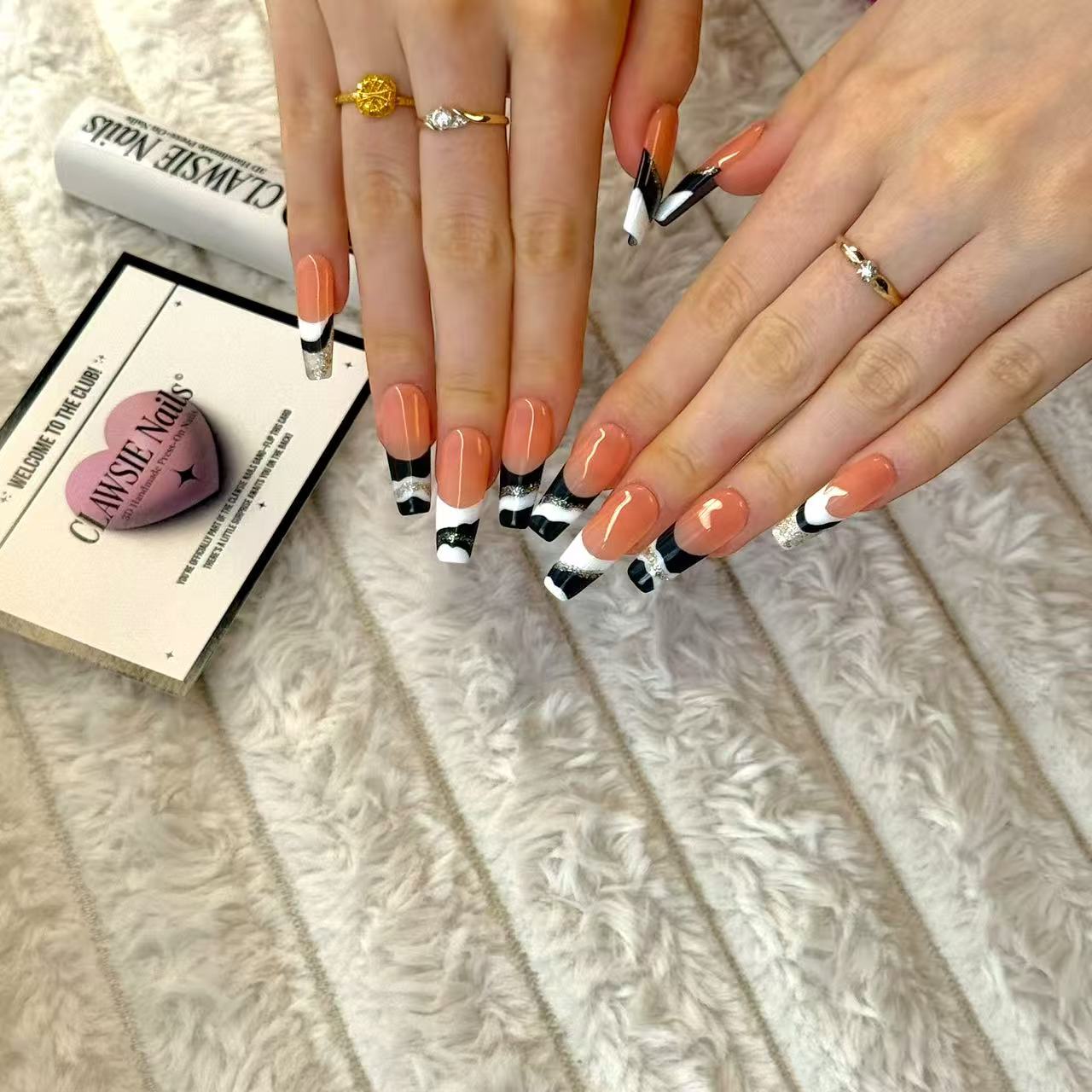 GLONUDE | Press - on Nails by CLAWSIE Nails