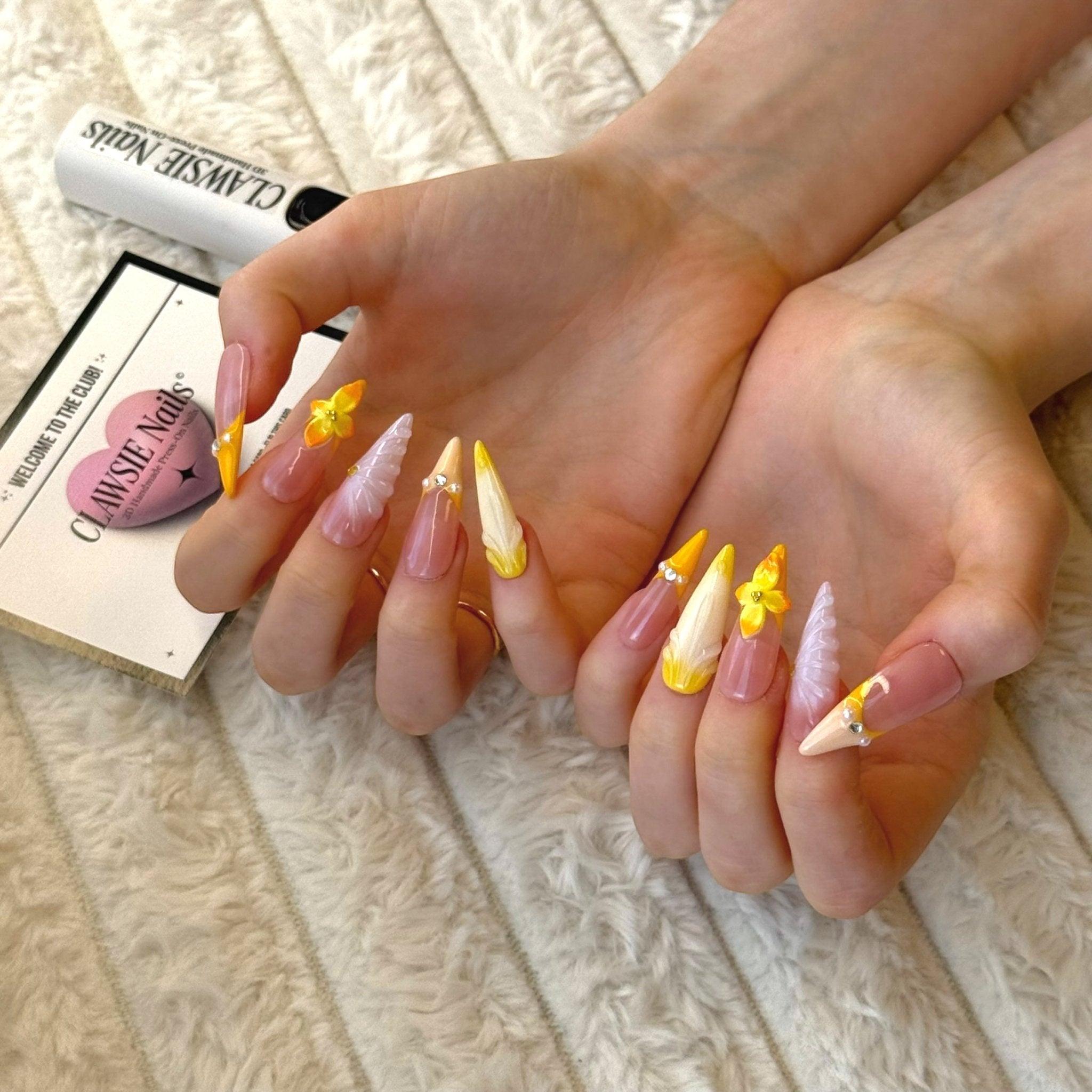 Golden Hour | Press - on Nails by CLAWSIE Nails