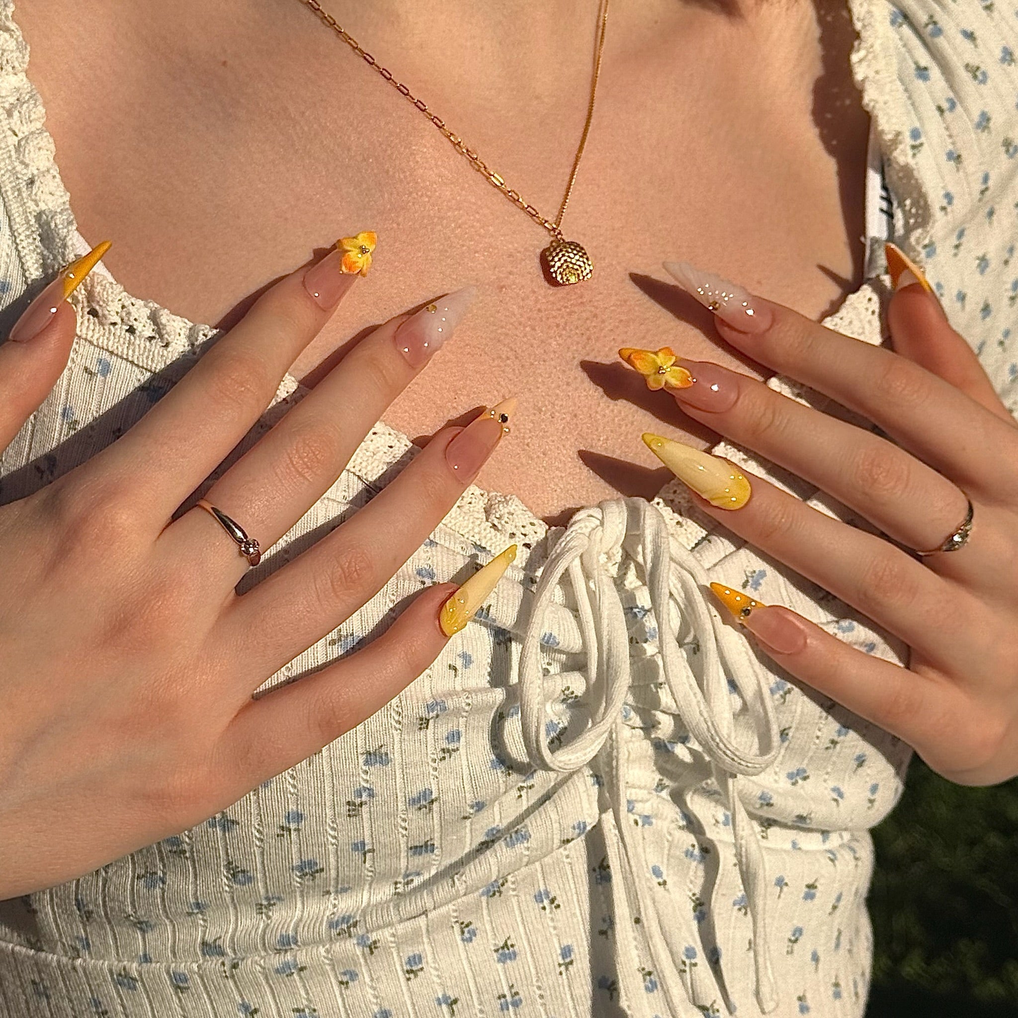 Golden Hour | 3D Handmade Reusable Press - on Nails | CLAWSIE Nails