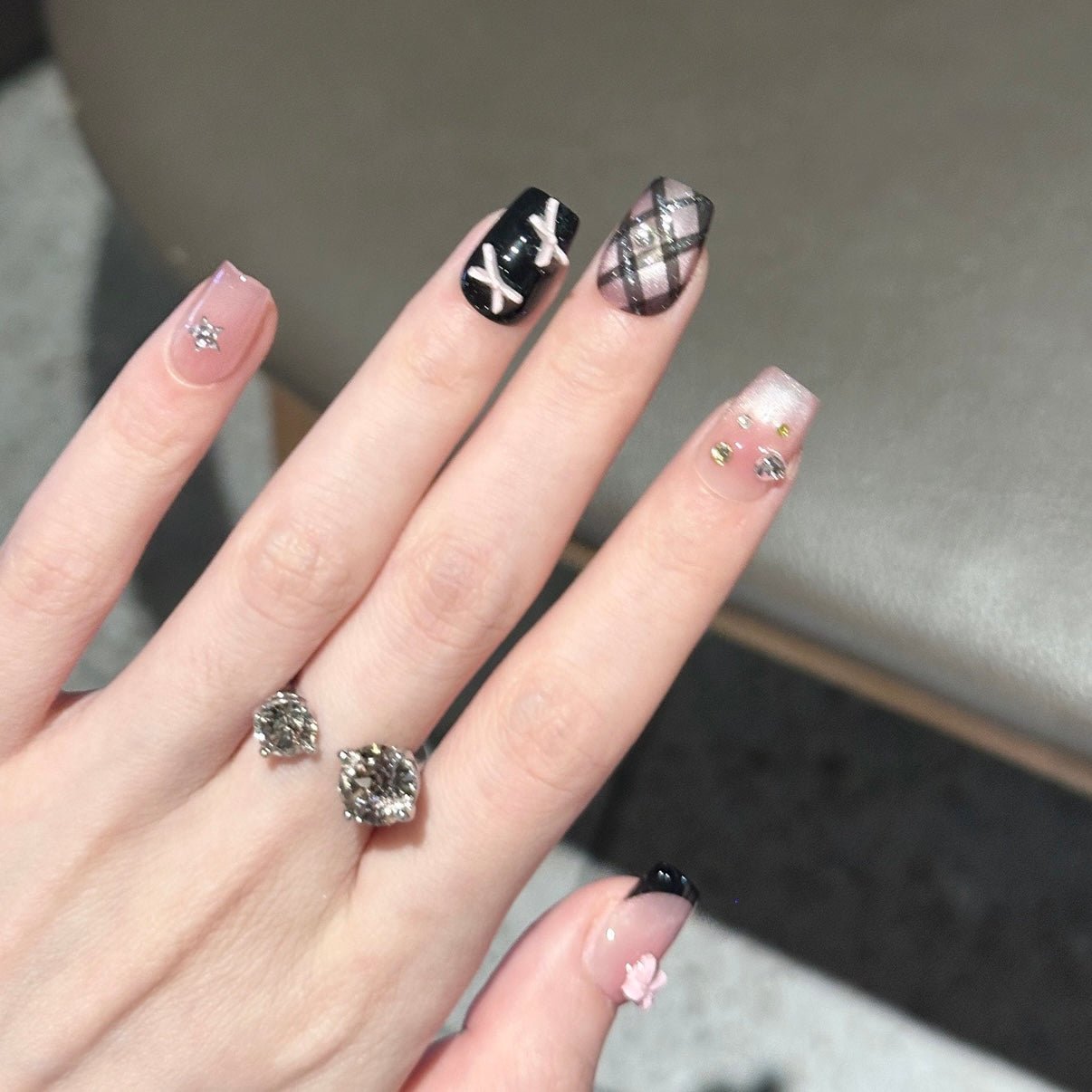 Lacelle | 3D Handmade Reusable Press - on Nails | CLAWSIE Nails