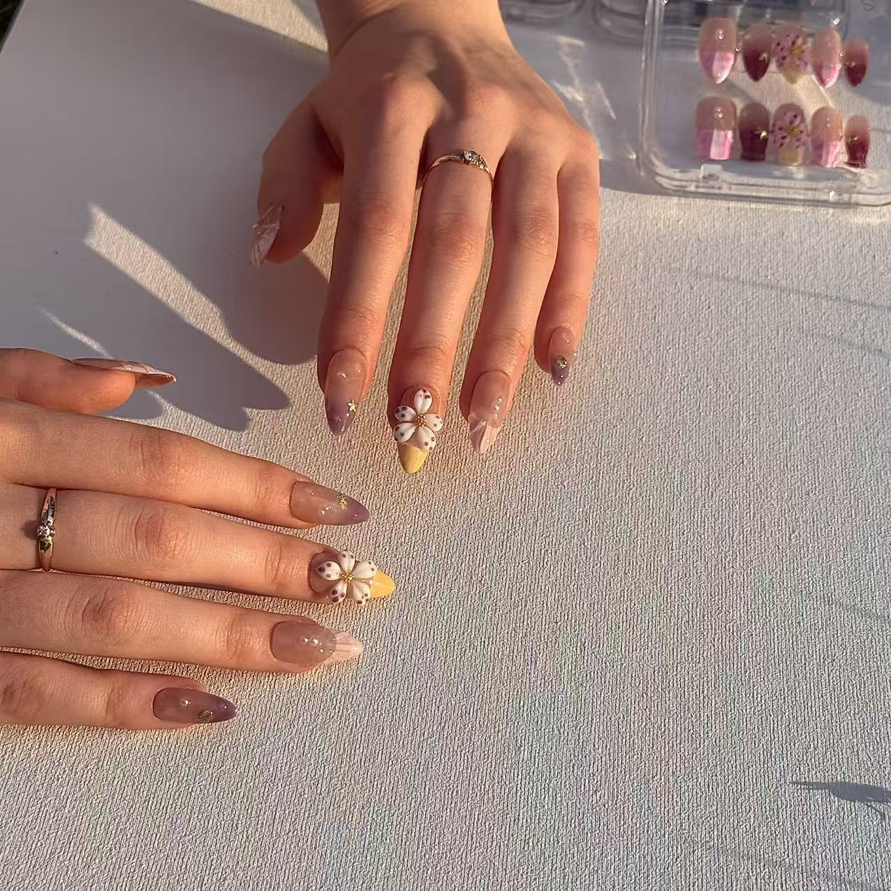 Lunaria | Press - on Nails by CLAWSIE Nails