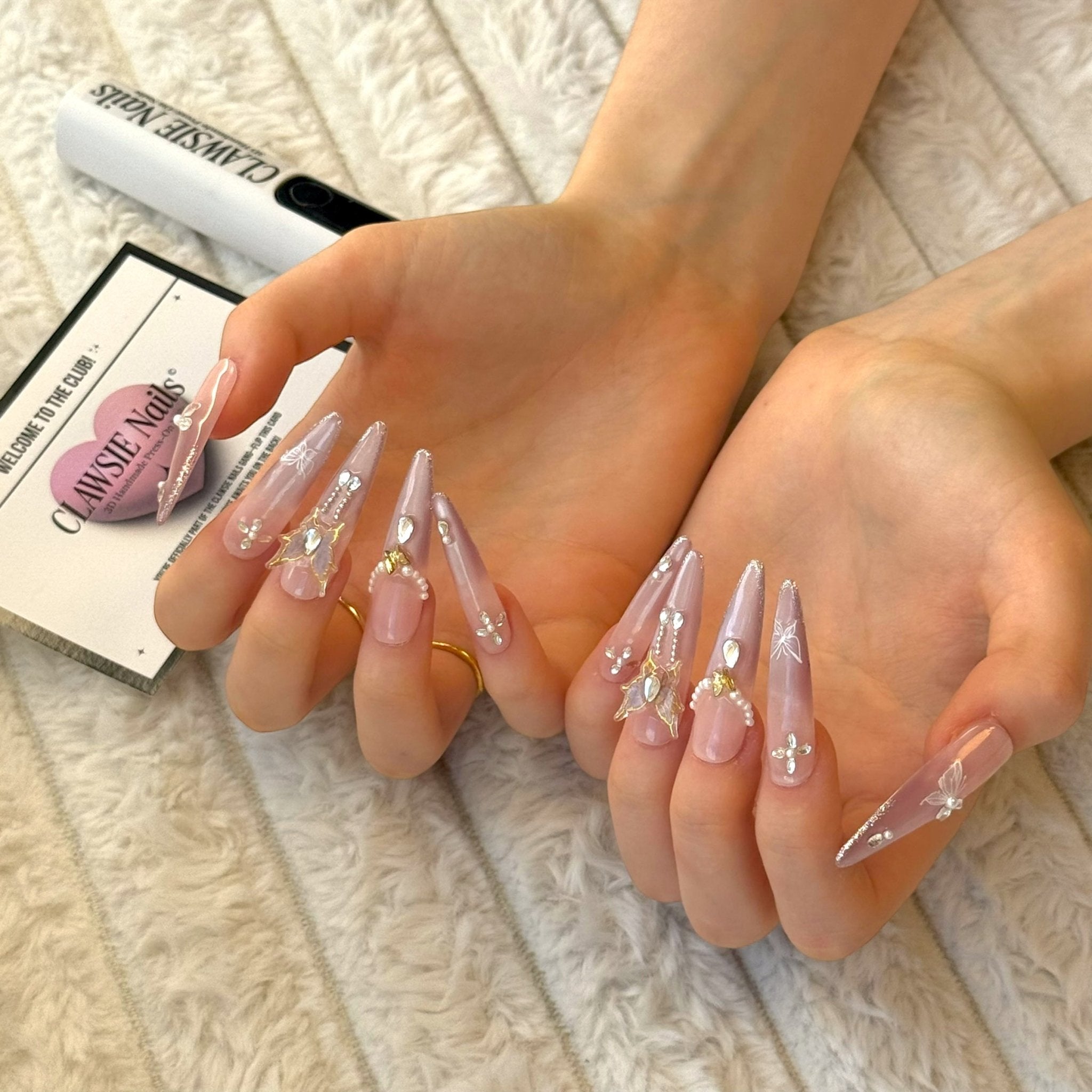 Momoka | Press - on Nails by CLAWSIE Nails