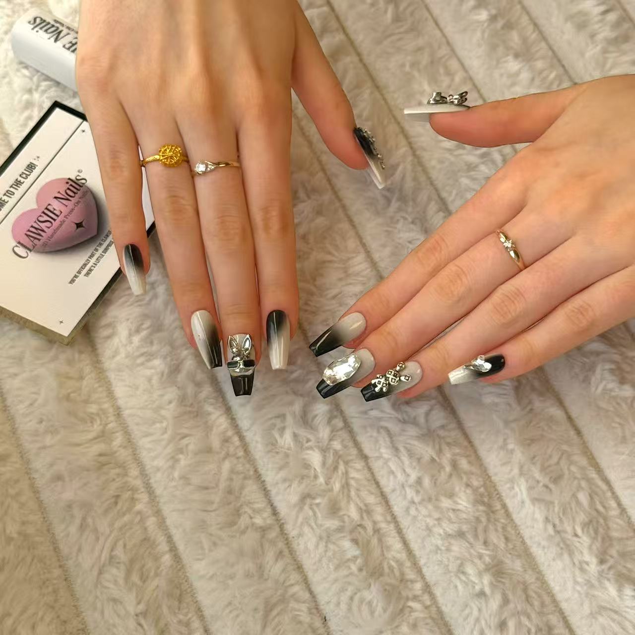 NOIRBUNNY | Press - on Nails by CLAWSIE Nails