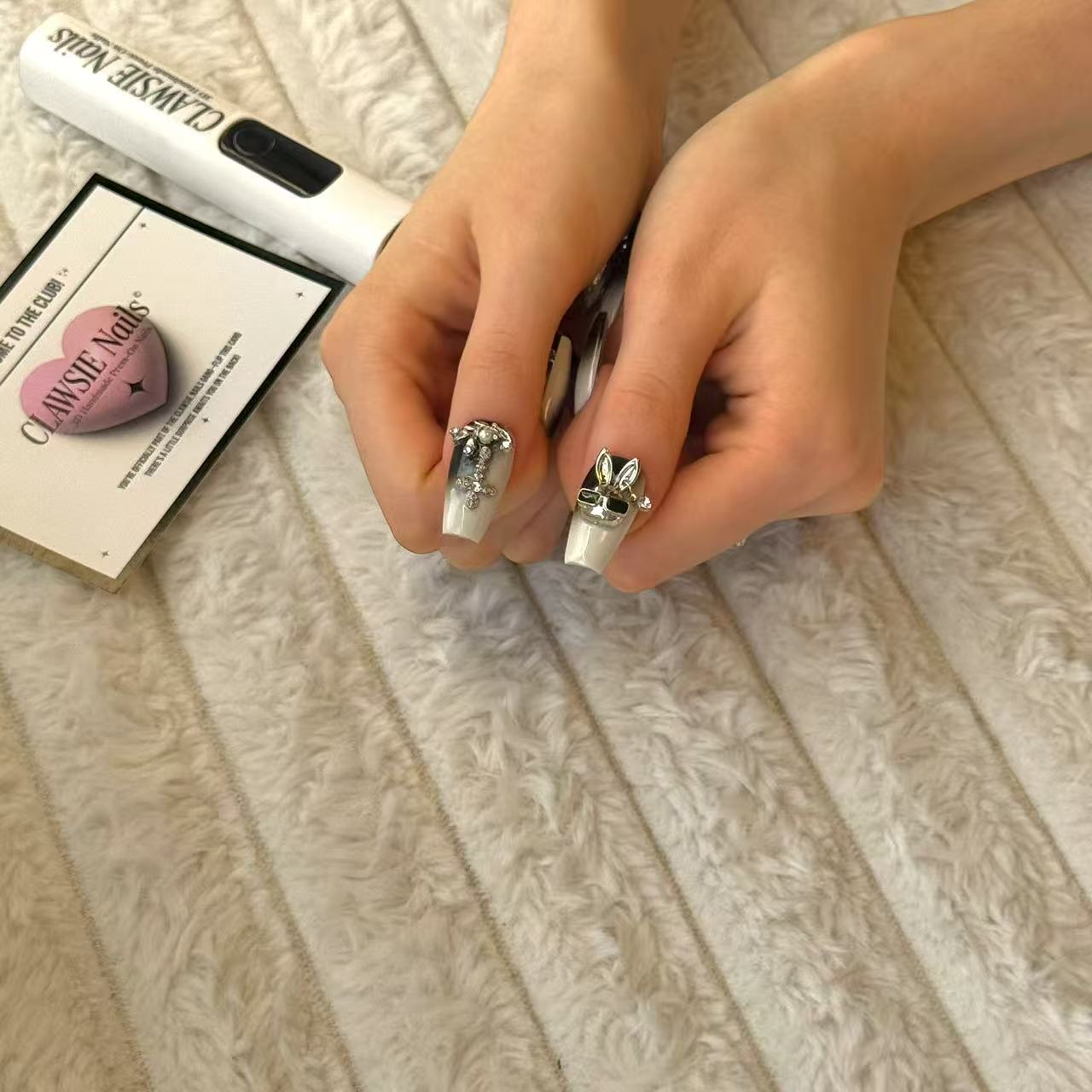NOIRBUNNY | Press - on Nails by CLAWSIE Nails