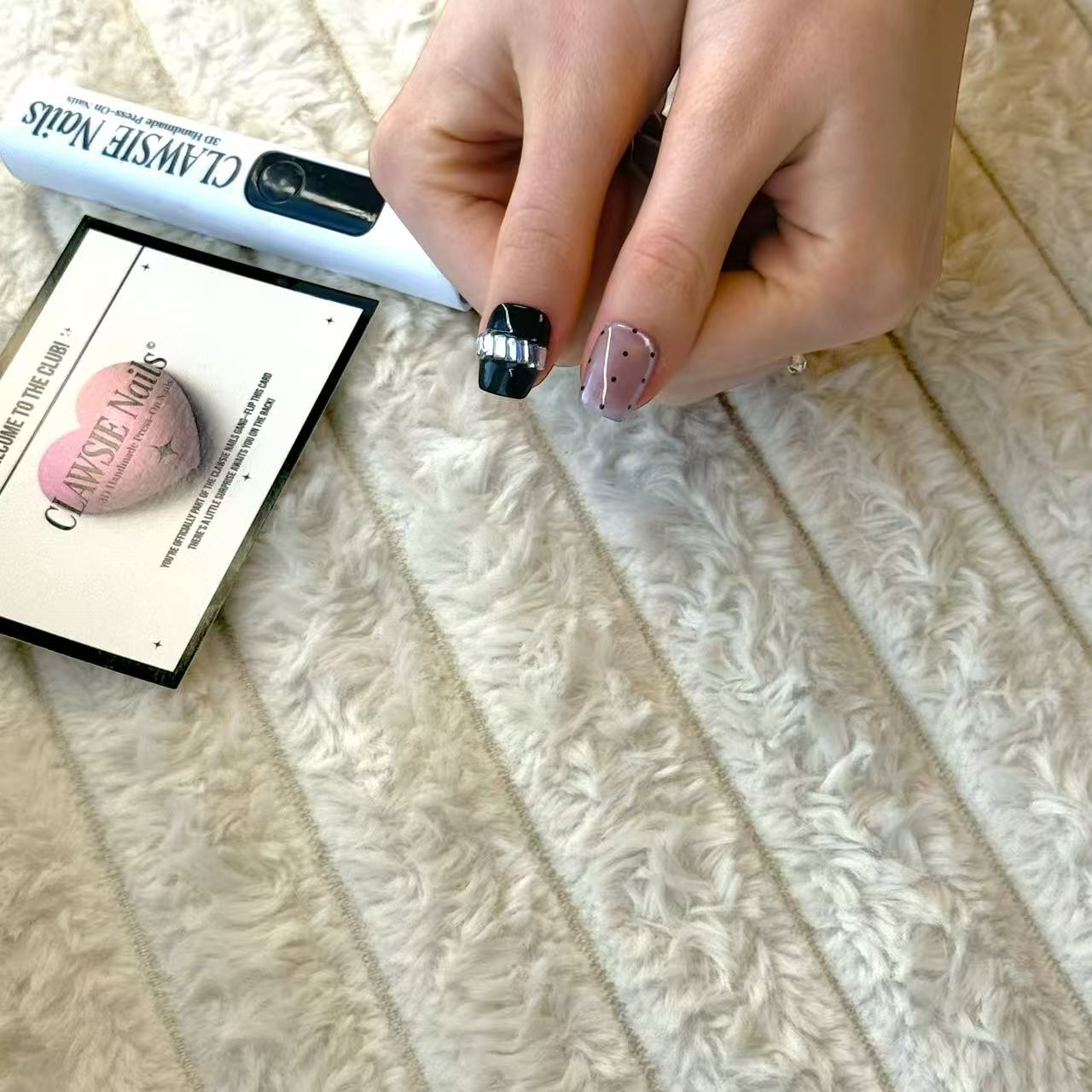 NOIRIQUE | Press - on Nails by CLAWSIE Nails