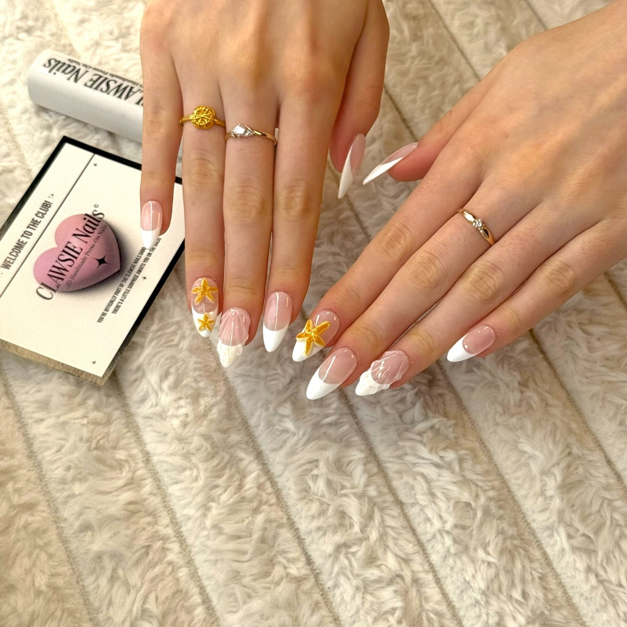 Shellis | 3D Handmade Reusable Press - on Nails | CLAWSIE Nails
