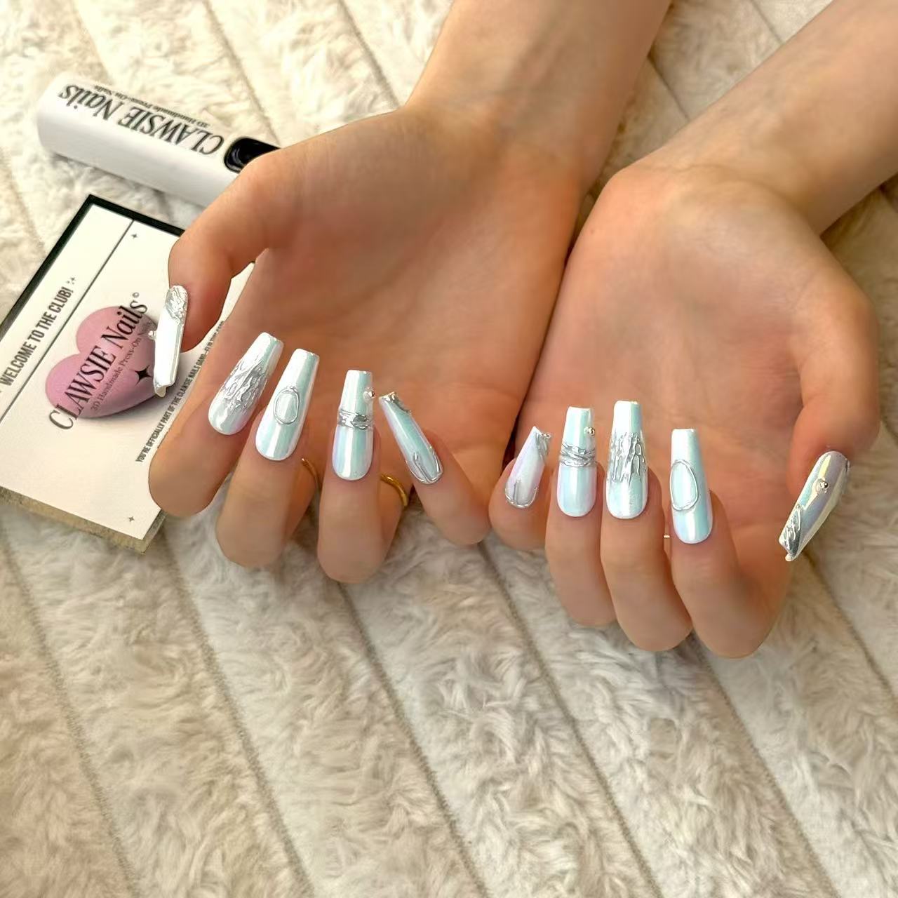 SILVARIS | Press - on Nails by CLAWSIE Nails