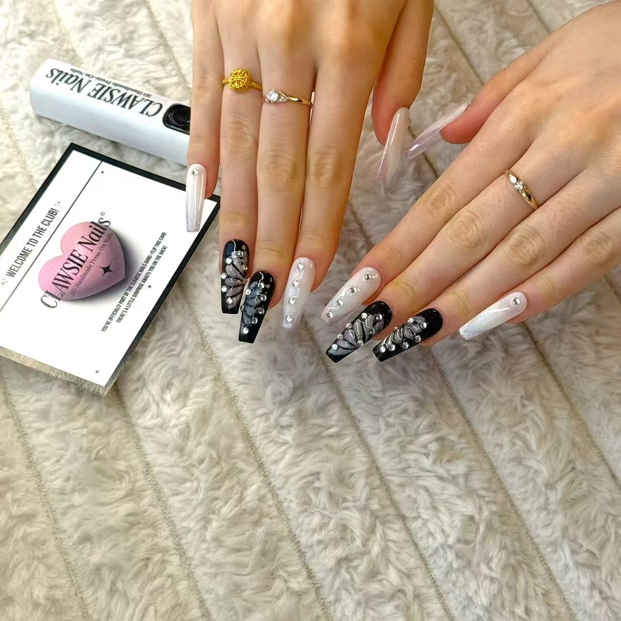 SILVIA | Press - on Nails by CLAWSIE Nails