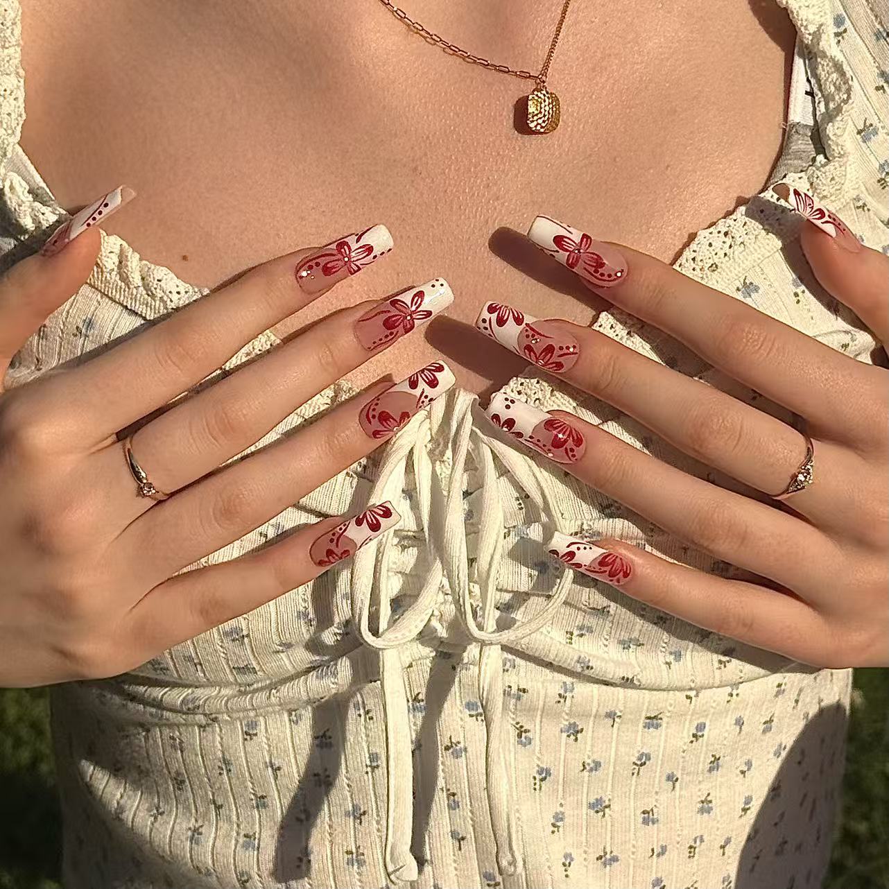Soriva | Press - on Nails by CLAWSIE Nails