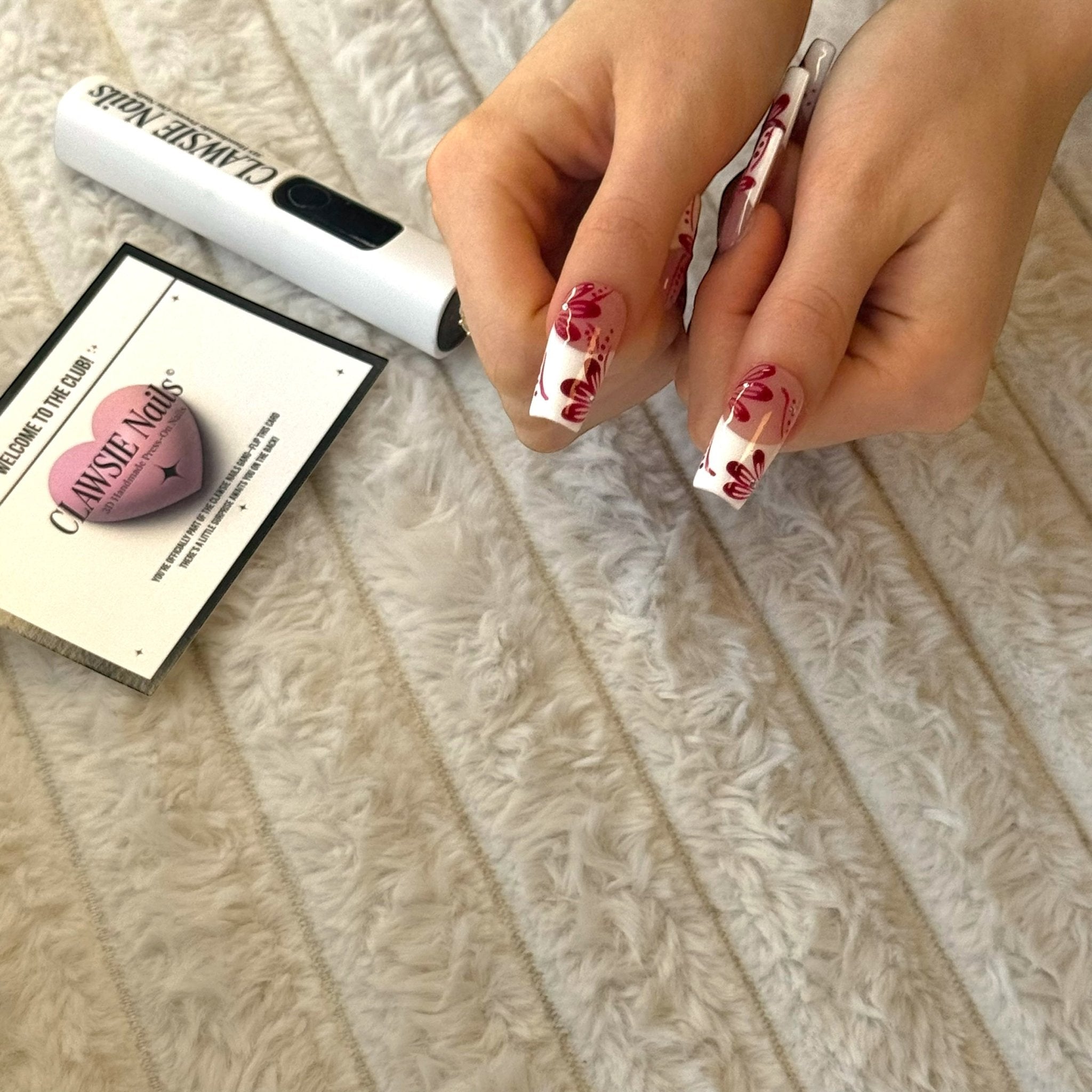Soriva | Press - on Nails by CLAWSIE Nails