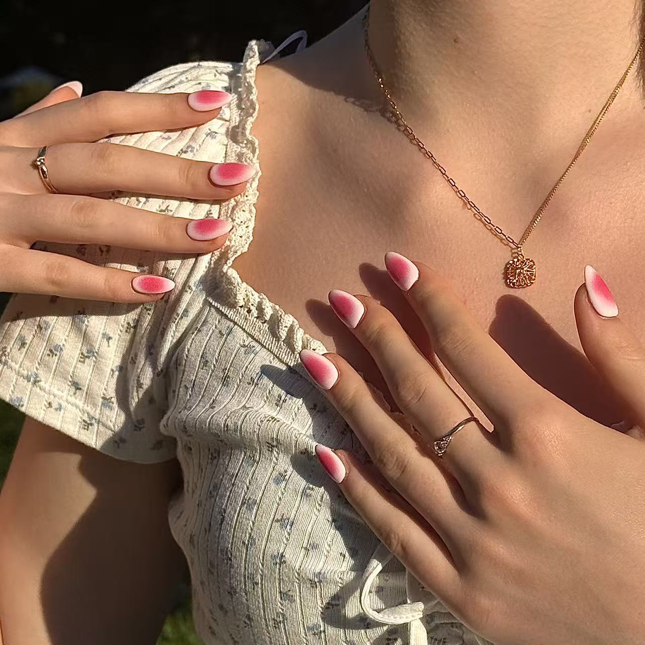 Velpink | Press - on Nails by CLAWSIE Nails