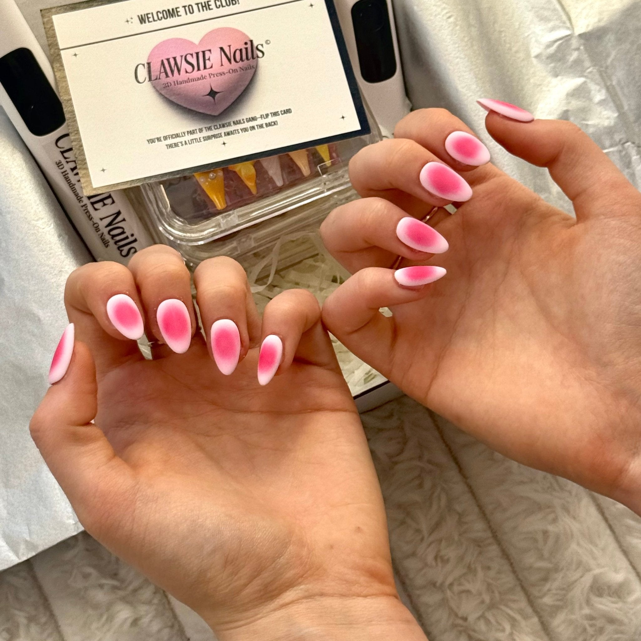 Velpink | Press - on Nails by CLAWSIE Nails