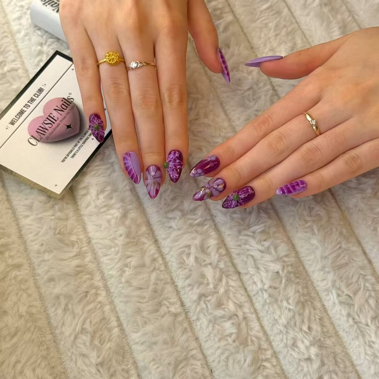 Vioria | Press - on Nails by CLAWSIE Nails